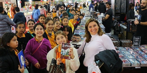 13. Antalya Kitap Fuarı'na Vali Şahin'den ziyaret 