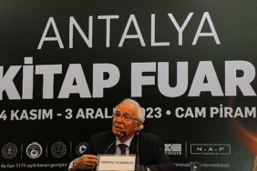 13. Antalya Kitap Fuarı'nda yerel yazarlar kitaplarını tanıtıyor