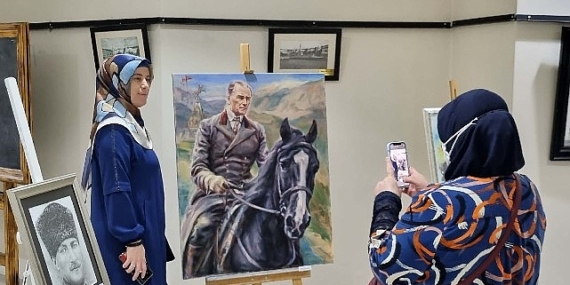 Bornova'da “Cumhuriyet ve Atatürk" söyleşisi