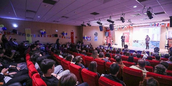 Dünya gençleri Buca IMSEF'de buluştu