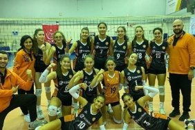eczacibasi-2-lig-voleybol-takimi-deplasmanda-kazandi.jpg