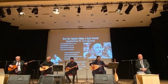 Ege Üniversitesi Aşık Veysel'i unutmadı