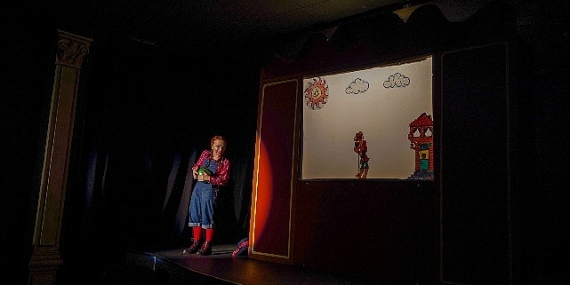 “Karagöz Çiftlik Bekçisi" Uluslararası Tarsus Kukla Festivali'ne konuk oldu