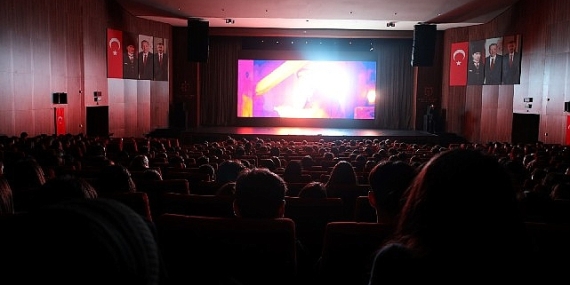 Kocaeli Büyükşehir'den öğrencilere 10 Kasım'a özel film gösterimi