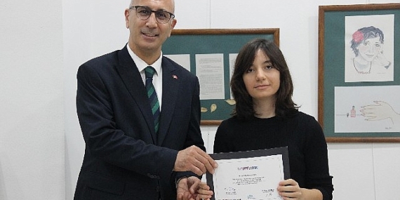 Tomris Uyar'ın öyküsünü çizgilerle anlattılar