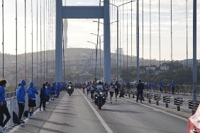 turkiye-is-bankasi-istanbul-maratonu-kosuldu.jpg