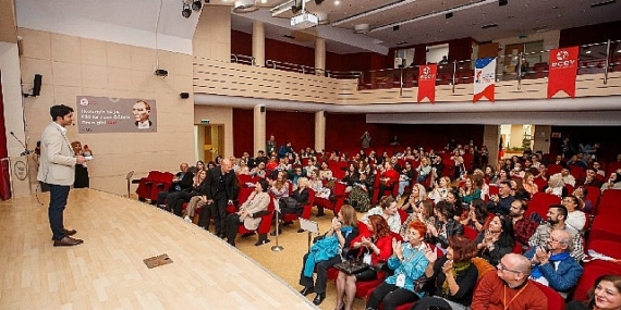 9. İzmir Çocuk ve Gençlik Edebiyatı Günleri başladı Soyer: “Cesaretiniz arttıkça özgürleşirsiniz"