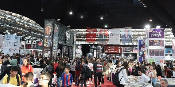 Antalya Kitap Fuarı'na müzikal söyleşi renk kattı 