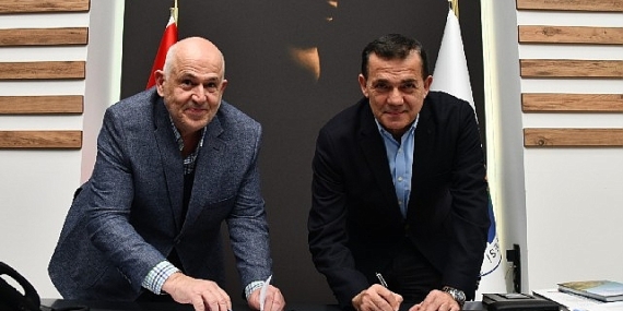 Başkan Abdullah Özyiğit, Yenişehir Büyük Kent Kütüphanesi için imzayı attı