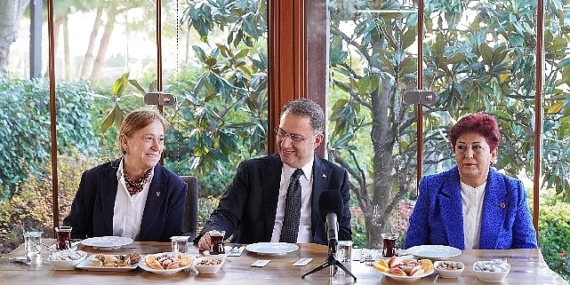 Başkan Çalık kadın girişimcilerle buluştu