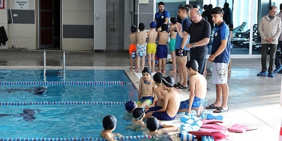 Başkan Pekyatırmacı'dan spor okullarına ziyaret