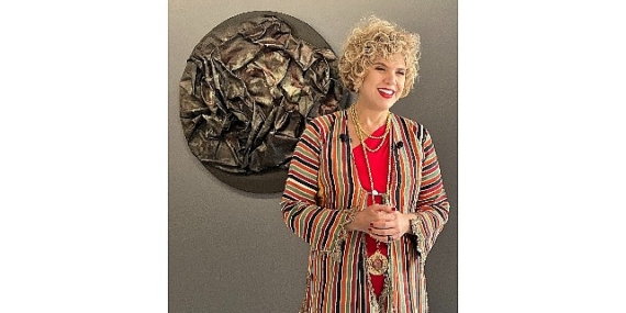 Çağdaş Ebru Sanatçısı ve TOÇEV Kurucusu Ebru Uygun'dan Yeni Sergisi “Metanoya"ya Renkli Açılış    