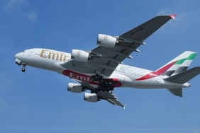 emirates-%100-surdurulebilir-havacilik-yakiti-ile-a380-gosteri-ucusu-gerceklestiren-dunyanin-ilk-havayolu-sirketi-oldu.jpg