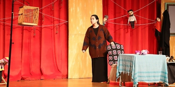 “Filistin hakkında konuşmalıyız” adlı tiyatro oyunu sahnelendi