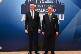 qnb-finansbank-dijital-kopru-anadolu-bulusmalarinda-reel-sektor-temsilcileri-ile-gaziantepte-bir-araya-geldi.jpg