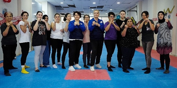 Seferihisarlı kadınlara savunma sanatı kursu