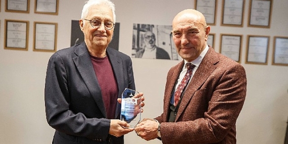 Tarihi Havagazı Fabrikası, Süreyya Berfe ve Orhan Koloğlu’nun kişisel kütüphanelerine ev sahipliği yapıyor