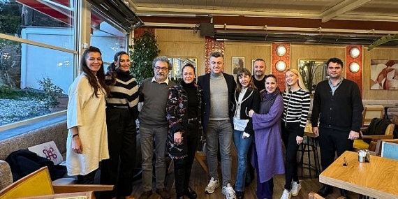 Tuncay Tolga Özçakmak Beykoz'da sanatçılarla bir araya geldi