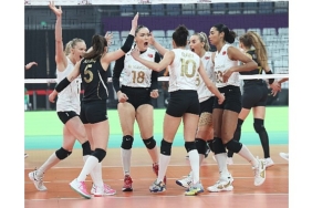vakifbank-kulupler-dunya-sampiyonasinda-grup-lideri-olarak-yari-finalde.jpg