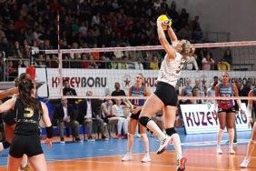 vakifbank-sezonun-ilk-yarisini-galibiyetle-tamamladi.jpg