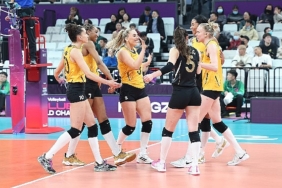 vakifbanktan-kulupler-dunya-sampiyonasina-guclu-baslangic.jpg