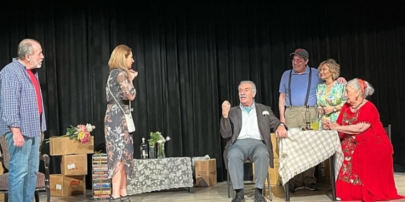 “55 Metrekare" Saray'da sahnelendi