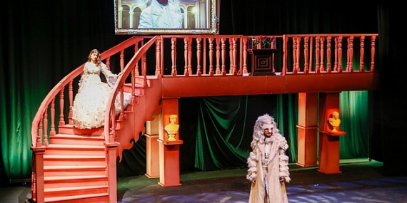 Antalya'da tiyatro rüzgarı