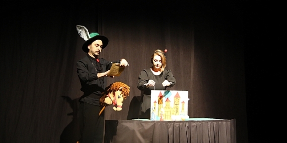 Başkan Böcek'ten çocuklara tiyatro dolu tatil