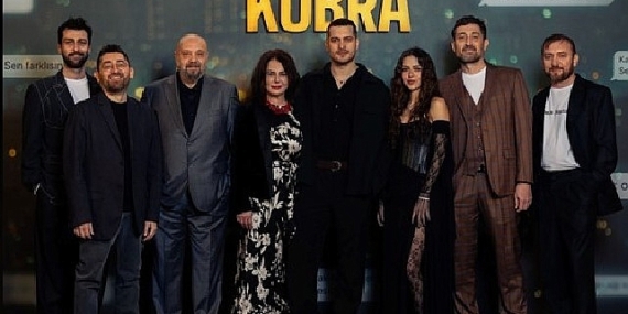 Başrolünde Çağatay Ulusoy'un yer aldığı, Taylan Biraderler imzalı Kübra'nın galası gerçekleşti