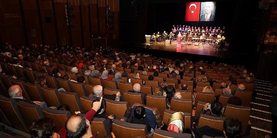 Büyükşehir Kadınlar Korosu ruhlara dokundu