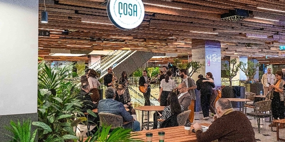 Grand Pera TasteHub'ta müzik, dans ve lezzet bir arada