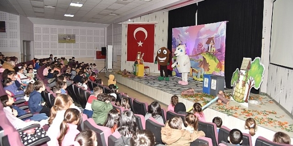 Kartepeli çocuklara yarıyıl eğlencesi