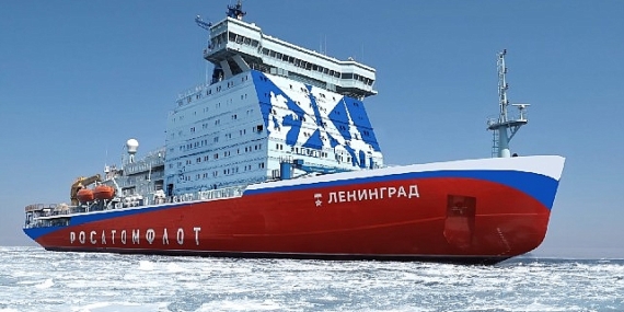 Rusya, Leningrad Buzkıranı'nı suya indirdi