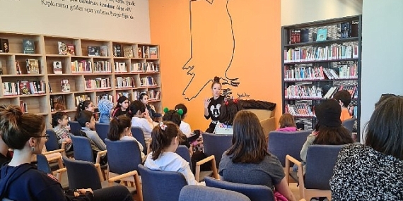 Şehir Tiyatroları İBB Kütüphanelerinde Çocuklara Özel Etkinlikler Düzenliyor