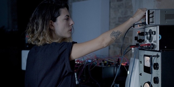 AH! Kosmos'tan Akbank Sanat'a Özel Ambient Seti İle 2 Performans