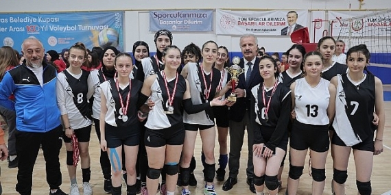 Liseler Arası 100. Yıl Voleybol Turnuvası Sona Erdi…