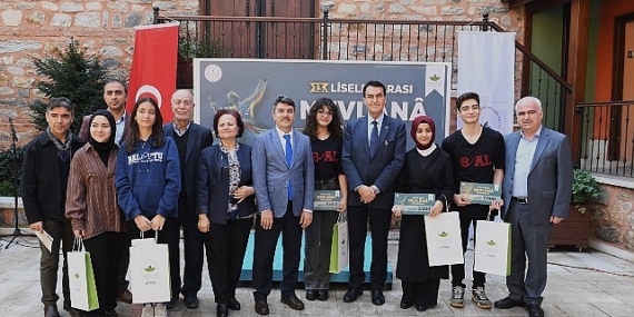 Liseliler en güzel şiirlerini Osmangazi'de okudu