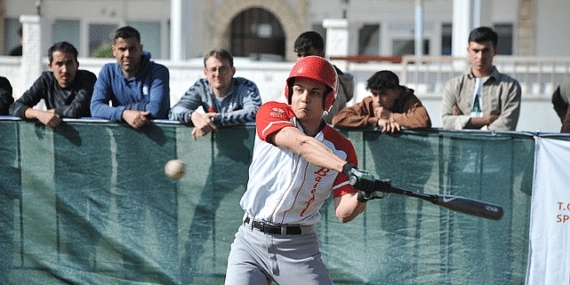 Beyzbol Büyükler Türkiye Şampiyonası Kemer'de