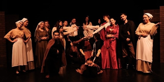 Ege'nin en köklü öğrenci topluluğu: Ege Üniversitesi Tiyatro Topluluğu