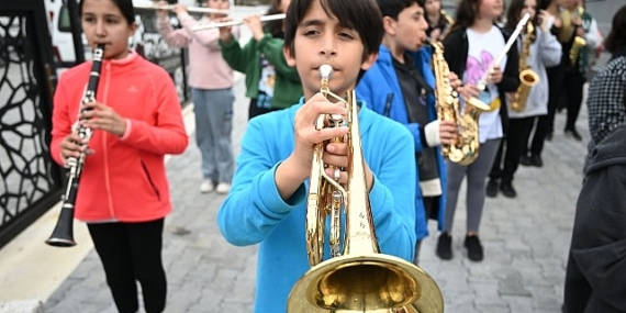 Geleceğin müzisyenleri İstiklal Marşı'mızı seslendirdi