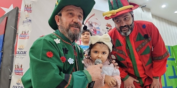 Gölcük Belediyesi tarafından Değirmendere'de düzenlenen “Geleneksel Ramazan Ayı Çocuk Şenliği" etkinliklerine çocuklar yoğun ilgi gösterdi