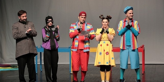 İstanbul Büyükşehir Belediyesi Şehir Tiyatroları, Eftal Gülbudak'ın yazıp yönettiği “Masal (Sözsüz Oyun)" adlı çocuk oyununu seyirciyle buluşturdu