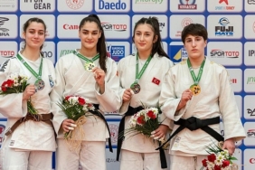 judoda-6-madalya-birden.jpg