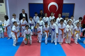karatecilerimizin-kusak-mutlulugu.jpg