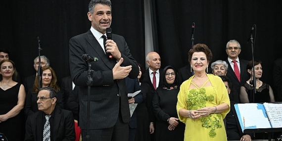 Kartepe Belediye tarafından düzenlenen Türk Sanat Müziği konseri büyük bir ilgiyle izlendi