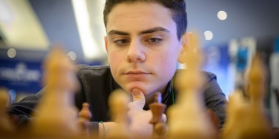 Milli Satranççı Ediz Gürel Türk Satranç tarihinin en genç Büyükustası oldu