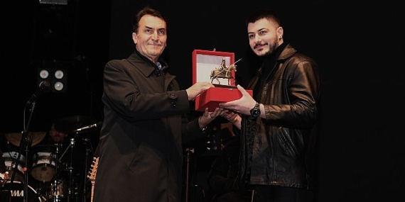 Semicenk'i dev meydandan 80 bin kişi askere uğurladı