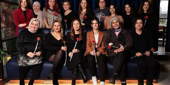 Uber, Sektörde Sayısı Çok Az Olan Kadın Taksi Sürücülerini Destekliyor