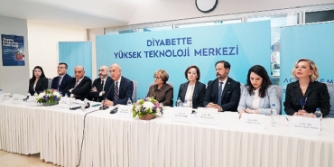 acibadem-uluslararasi-diyabet-yuksek-teknoloji-merkezi-acildi.jpg