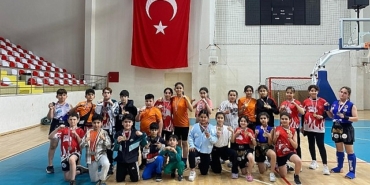 avcilar-belediyesi-spor-kulubu-madalyaya-doymuyor.jpg